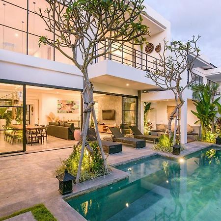 Villa Soho- Luxury & Indulgence - Close To Finns Beach Club 캉구 외부 사진